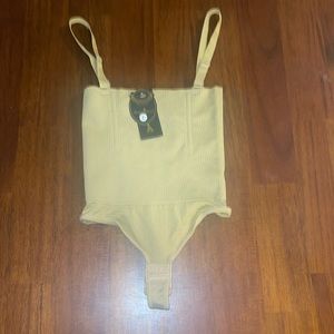 ShaperQueen ladies Shapewear Thong bodysuit. Size large. NWT. Tan.